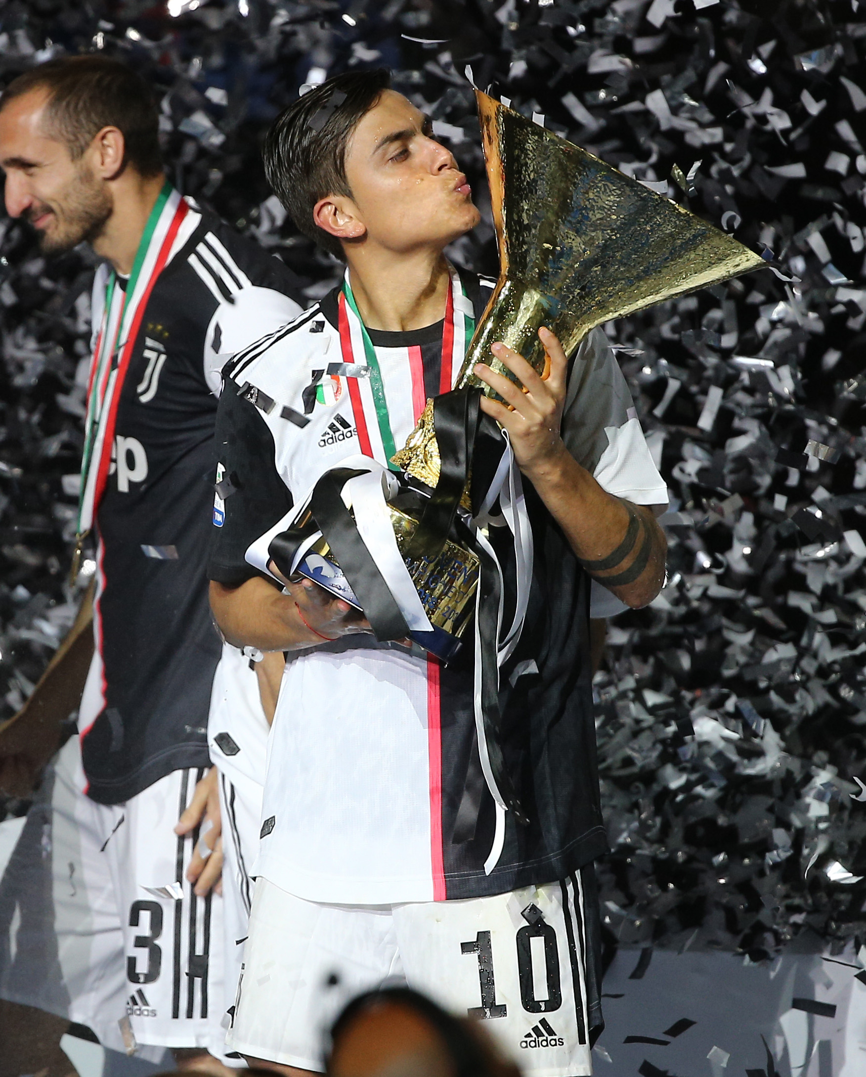 里并非口号 里并非口号